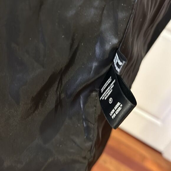 SOLD  - Picture 16 of 17